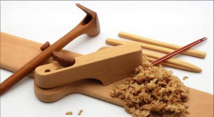 手工羽毛扇網(wǎng)站如何憑借傳統(tǒng)工藝傳承擴(kuò)大流量？同行都是怎么做的？